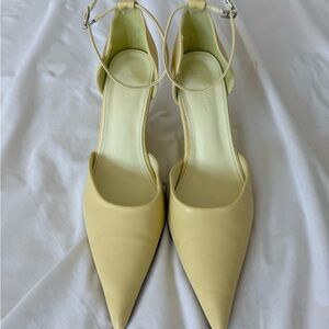 Chic Yellow Women's Heels